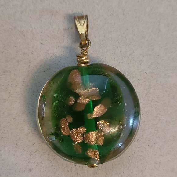 Green Glass Pendant with Gold Sparkle Detailing - Picture 2 of 7